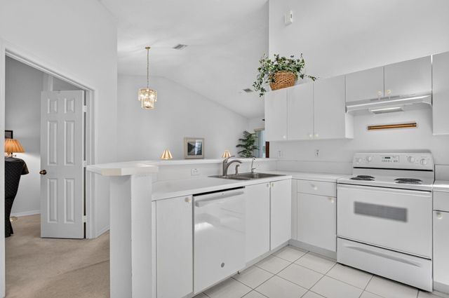 8100 VIA DI VENETO NEIBORHOOD F, Boca Raton, FL 33496