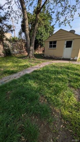 4820 Potomac Anex, St Louis, MO 63116