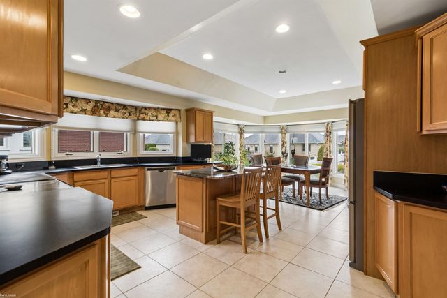 21370 Sabrina Drive, Macomb Twp, MI 48044