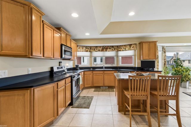 21370 Sabrina Drive, Macomb Twp, MI 48044