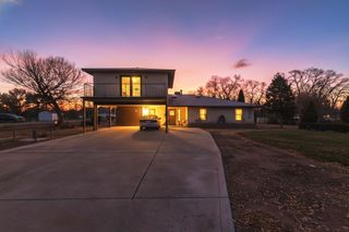 404 Tondre Road NW, Los Lunas, NM 87031
