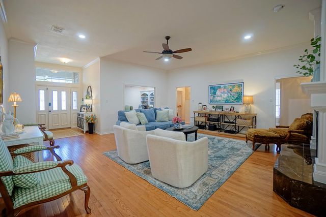 5504 Kingston Ave, Midland, TX 79705