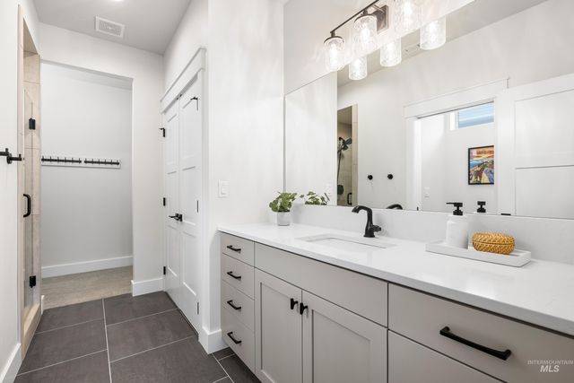 1501 E Spartan Ln, Eagle, ID 83616
