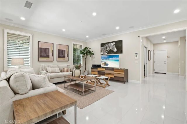 62 Wrangler, Irvine, CA 92602