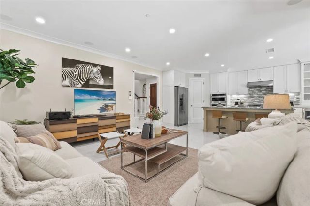 62 Wrangler, Irvine, CA 92602