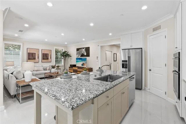 62 Wrangler, Irvine, CA 92602