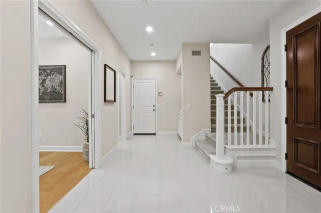 62 Wrangler, Irvine, CA 92602