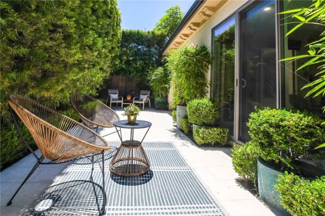 62 Wrangler, Irvine, CA 92602