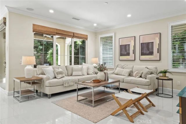 62 Wrangler, Irvine, CA 92602