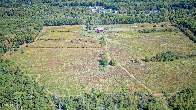 100 Bally Bay Lane, Guilderland, NY 12009