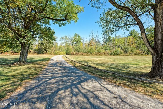 100 Bally Bay Lane, Guilderland, NY 12009