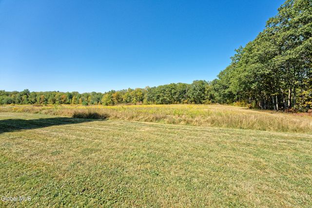 100 Bally Bay Lane, Guilderland, NY 12009