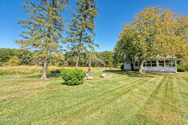 100 Bally Bay Lane, Guilderland, NY 12009