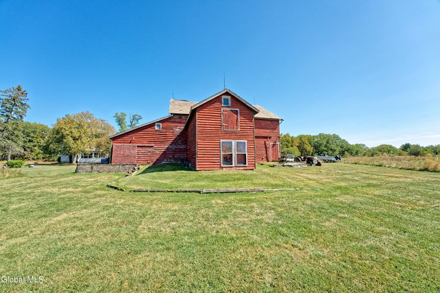 100 Bally Bay Lane, Guilderland, NY 12009