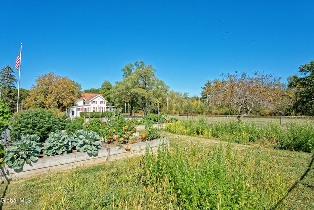 100 Bally Bay Lane, Guilderland, NY 12009