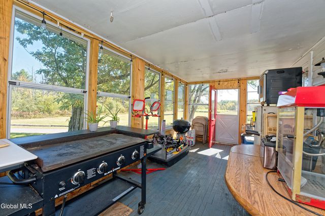 100 Bally Bay Lane, Guilderland, NY 12009