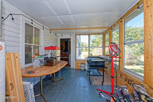 100 Bally Bay Lane, Guilderland, NY 12009