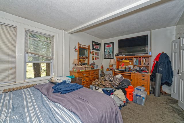 100 Bally Bay Lane, Guilderland, NY 12009