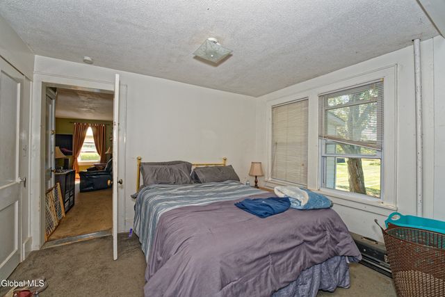 100 Bally Bay Lane, Guilderland, NY 12009