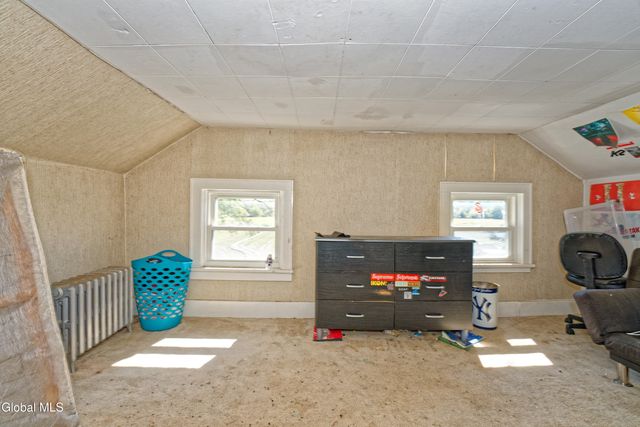 100 Bally Bay Lane, Guilderland, NY 12009