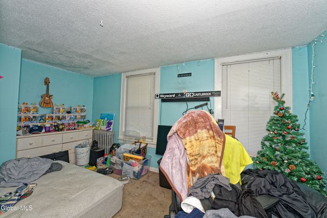 100 Bally Bay Lane, Guilderland, NY 12009