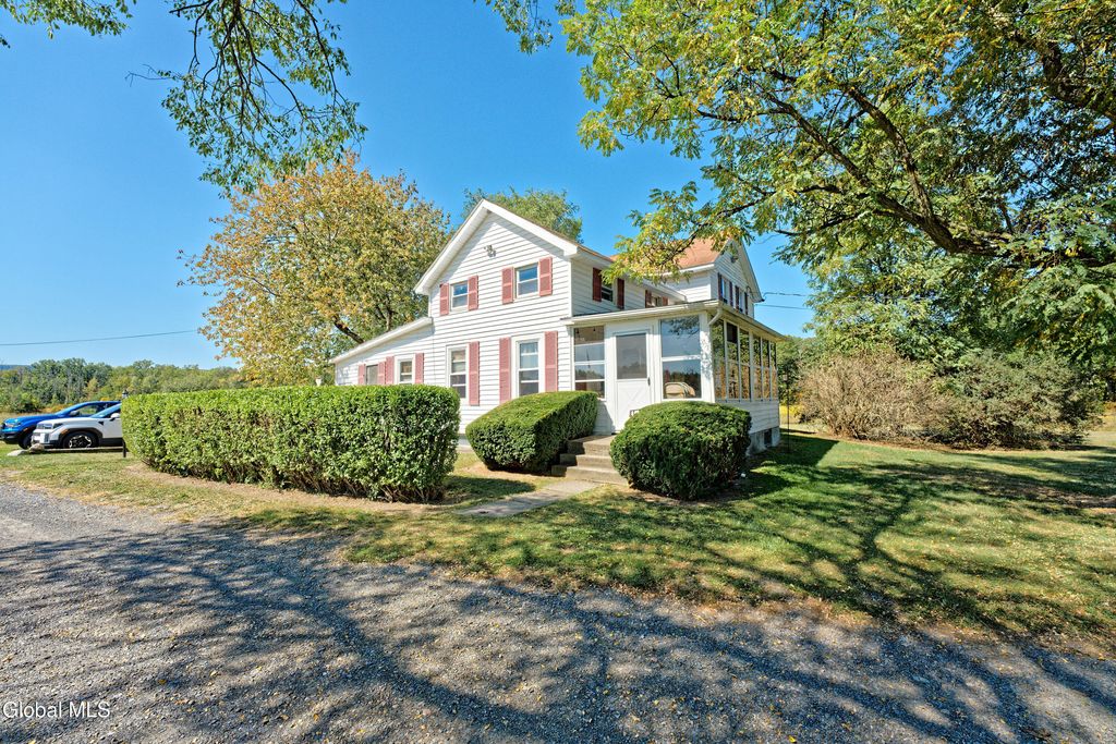 100 Bally Bay Lane, Guilderland, NY 12009