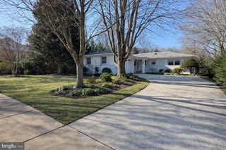 6223 LOCH RAVEN DR, Mclean, VA 22101