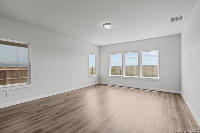 2046 Newforest Peak, New Braunfels, TX 78130