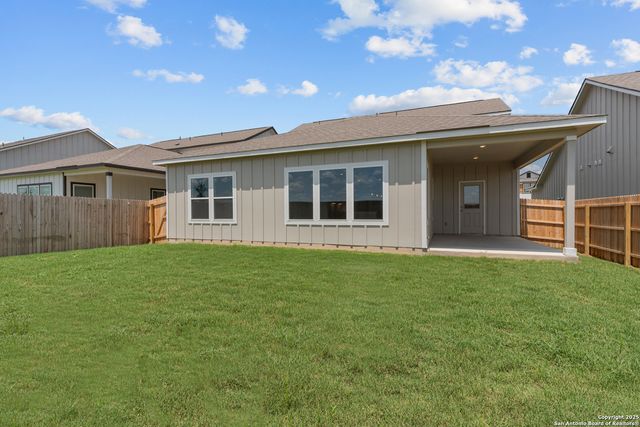 2046 Newforest Peak, New Braunfels, TX 78130