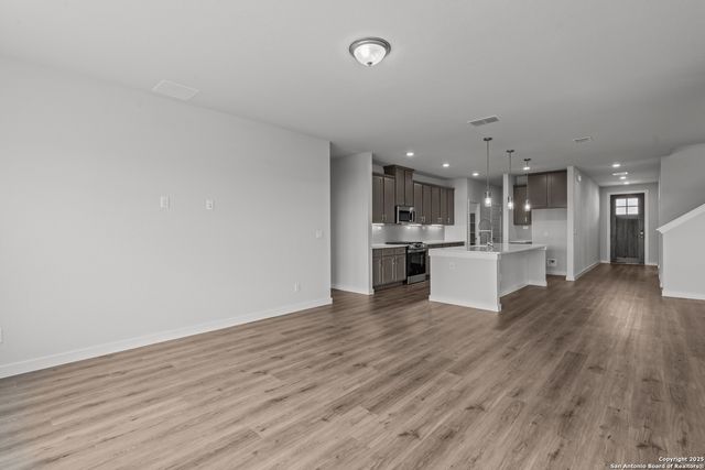 2046 Newforest Peak, New Braunfels, TX 78130