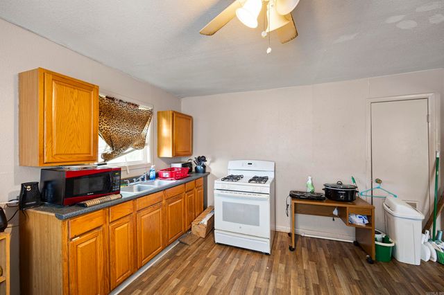 820 & 822 Pine Street, Conway, AR 72032