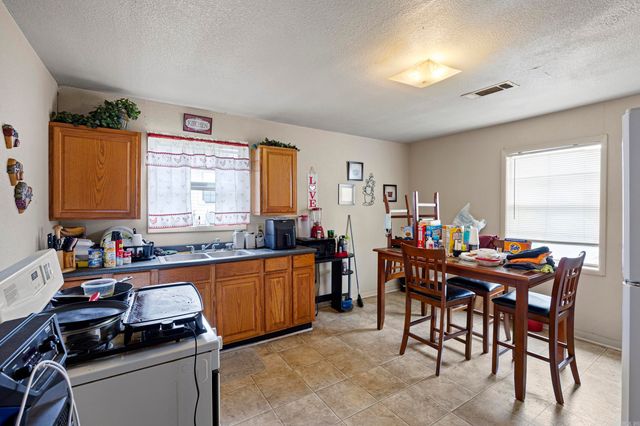 820 & 822 Pine Street, Conway, AR 72032