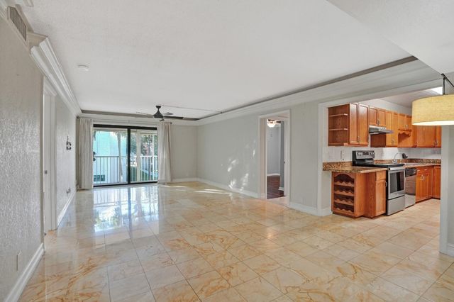 1428 SE 4th Avenue 231, Deerfield Beach, FL 33441