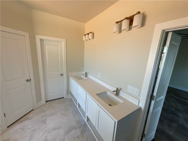 1397 Padova Avenue, Tontitown, AR 72762