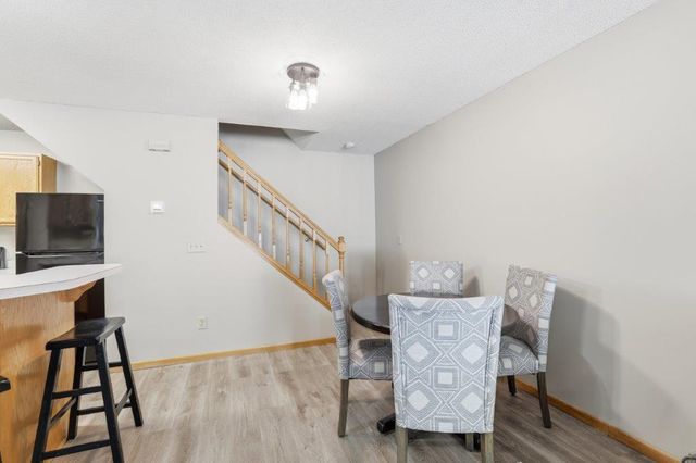 8426 Copperfield Way 93, Inver Grove Heights, MN 55076