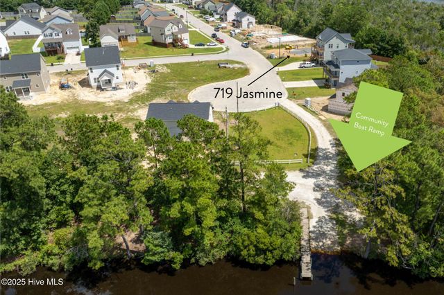 719 Jasmine Lane, Jacksonville, NC 28546