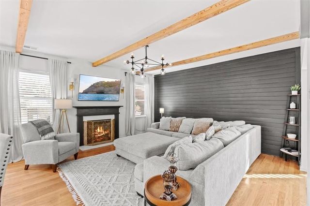 2250 Glenn Valley SW Drive, Marietta, GA 30064