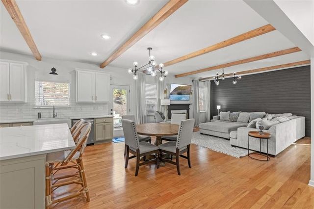 2250 Glenn Valley SW Drive, Marietta, GA 30064