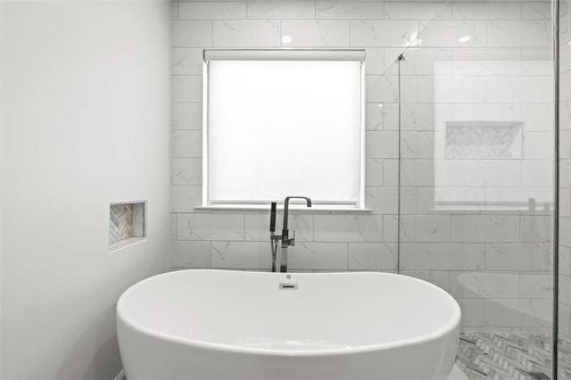 2250 Glenn Valley SW Drive, Marietta, GA 30064