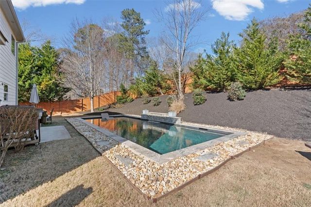 2250 Glenn Valley SW Drive, Marietta, GA 30064