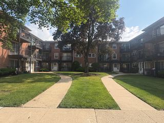 6855 N Northwest Highway 2D, Chicago, IL 60631