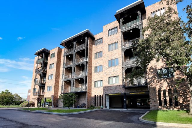 9335 LANDINGS Lane 307, Des Plaines, IL 60016