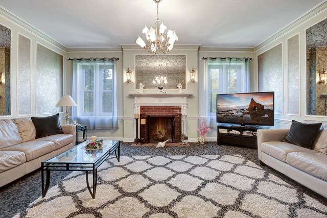 9335 LANDINGS Lane 307, Des Plaines, IL 60016