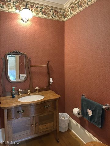 9201 Wilson Mills Road, Chesterland, OH 44026