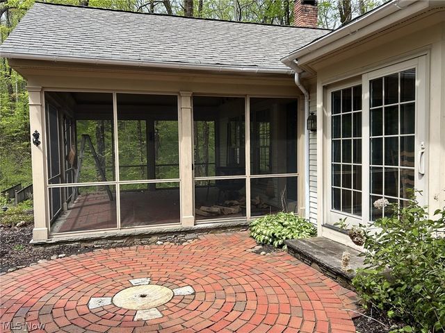 9201 Wilson Mills Road, Chesterland, OH 44026