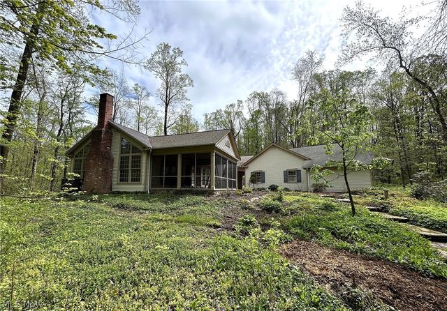 9201 Wilson Mills Road, Chesterland, OH 44026