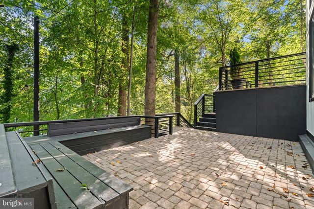 811 SLIGO CREEK PKWY, Takoma Park, MD 20912