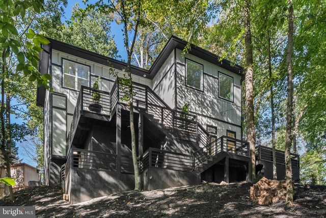 811 SLIGO CREEK PKWY, Takoma Park, MD 20912