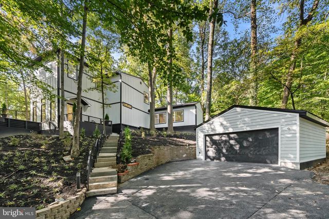 811 SLIGO CREEK PKWY, Takoma Park, MD 20912