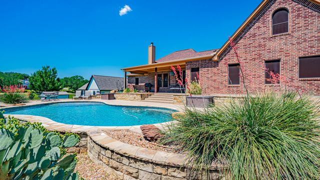 2113 Darby Dan Court, Granbury, TX 76049